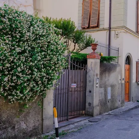 Stalla - With Garden In The Historic Center *