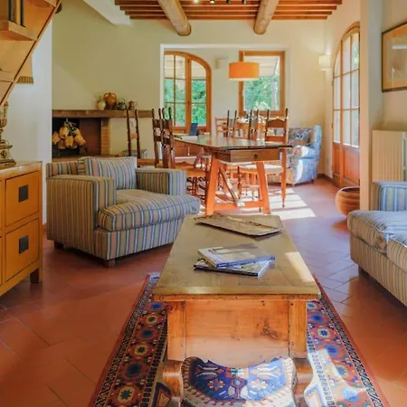 Stalla - With Garden In The Historic Center Villa