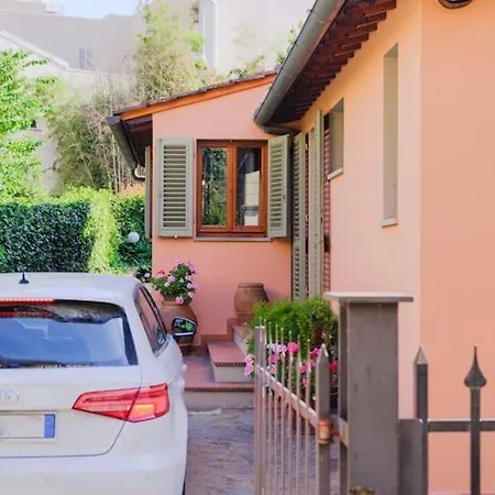 Stalla - With Garden In The Historic Center Florence