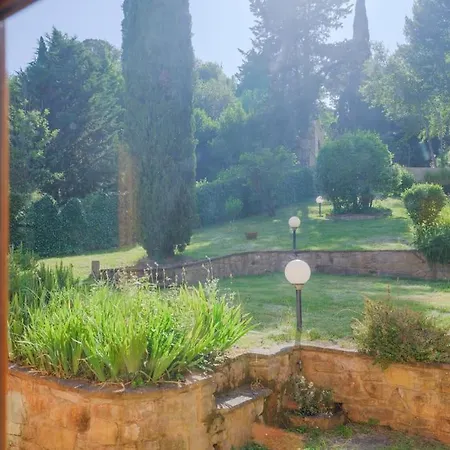 Villa Stalla - With Garden In The Historic Center Florença