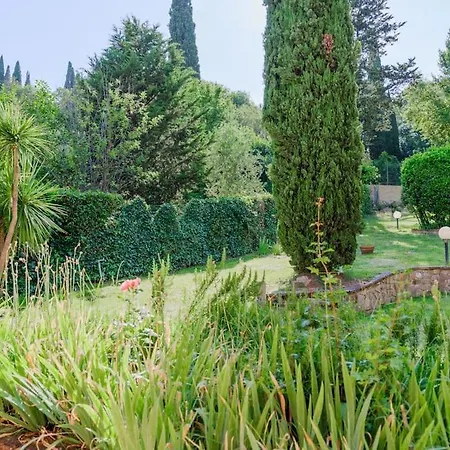 Stalla - With Garden In The Historic Center *